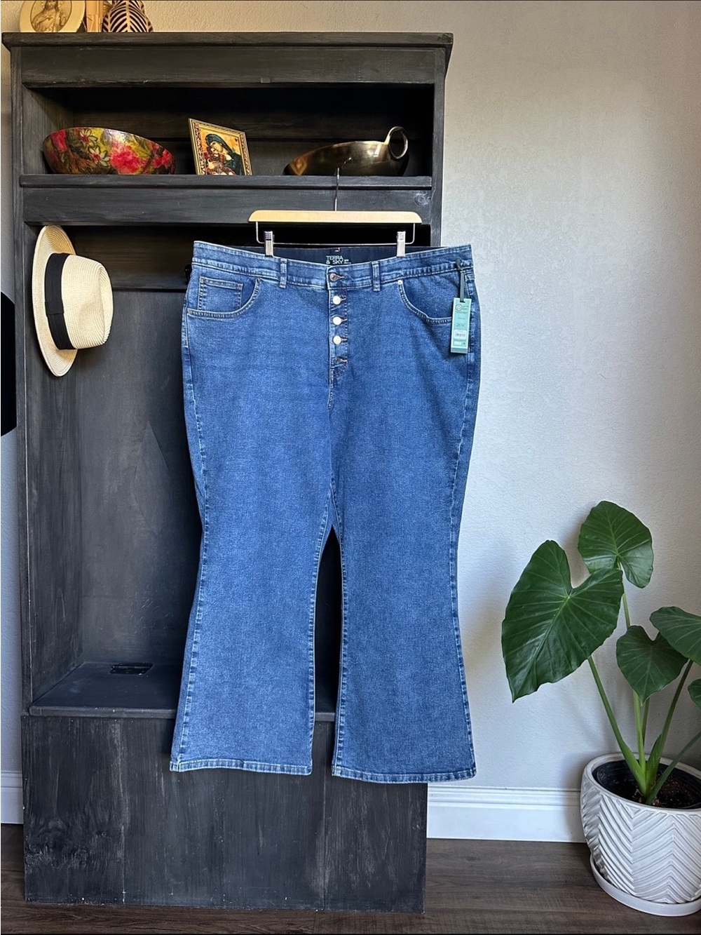 Terra & Sky Womens Plus Size Flare Jeans - High Rise Button Fly 26W 3X